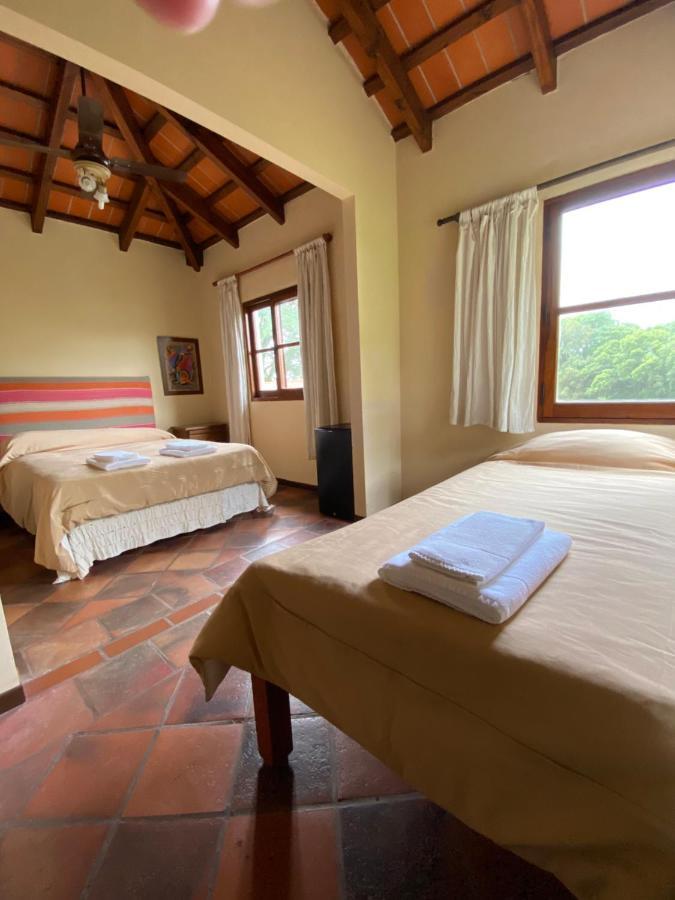 Hotel Torrontes Сан-Лоренцо Екстер'єр фото