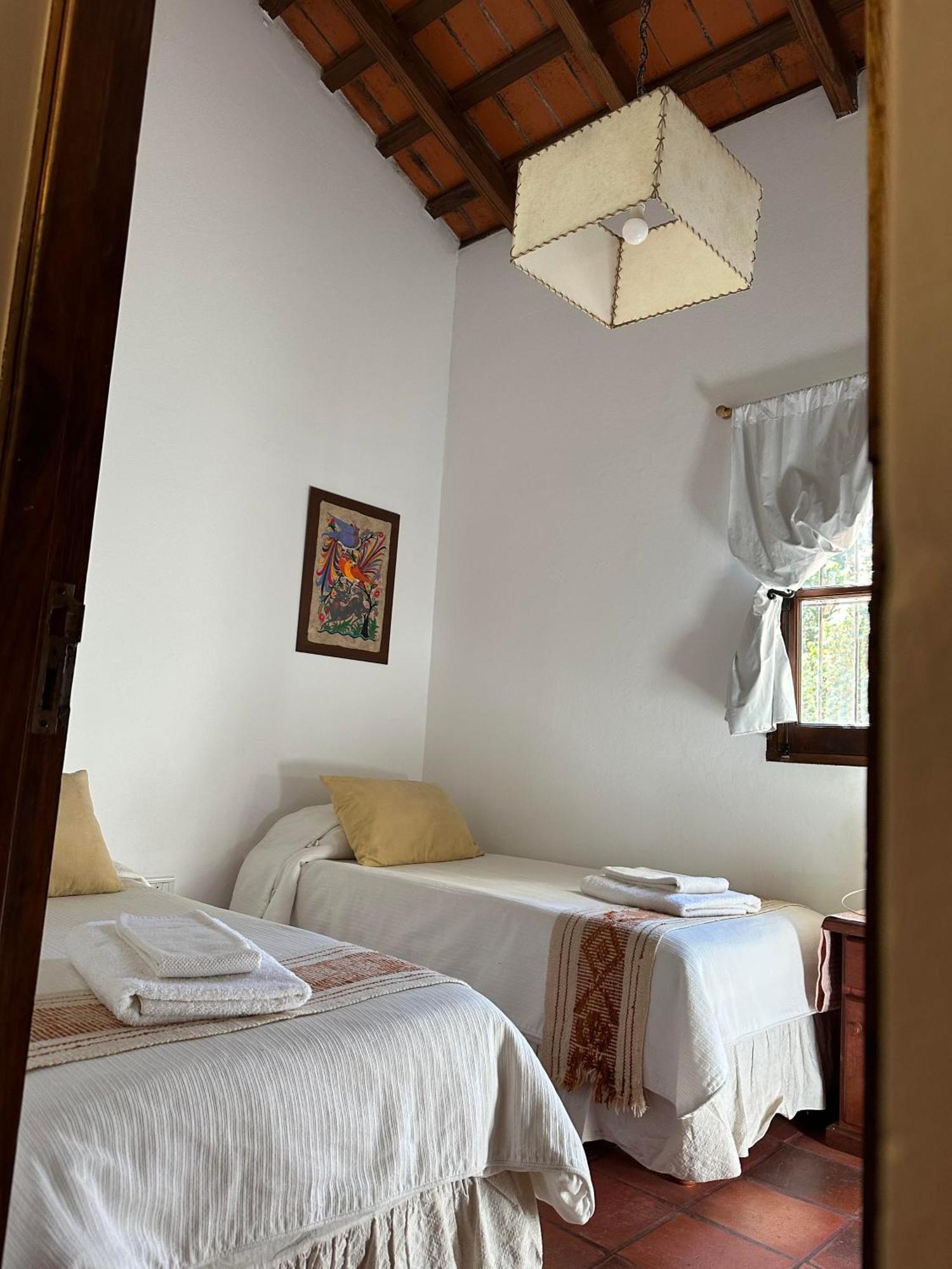 Hotel Torrontes Сан-Лоренцо Номер фото