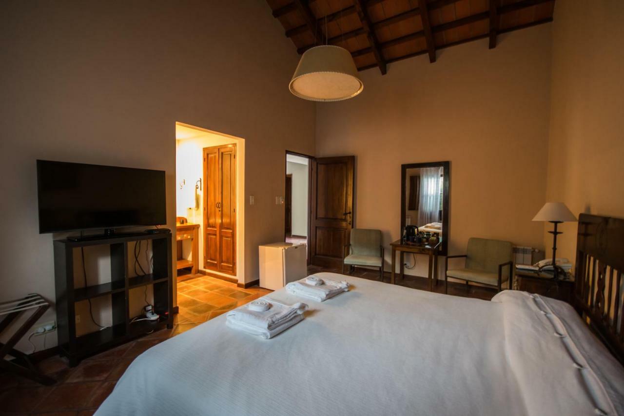Hotel Torrontes Сан-Лоренцо Екстер'єр фото